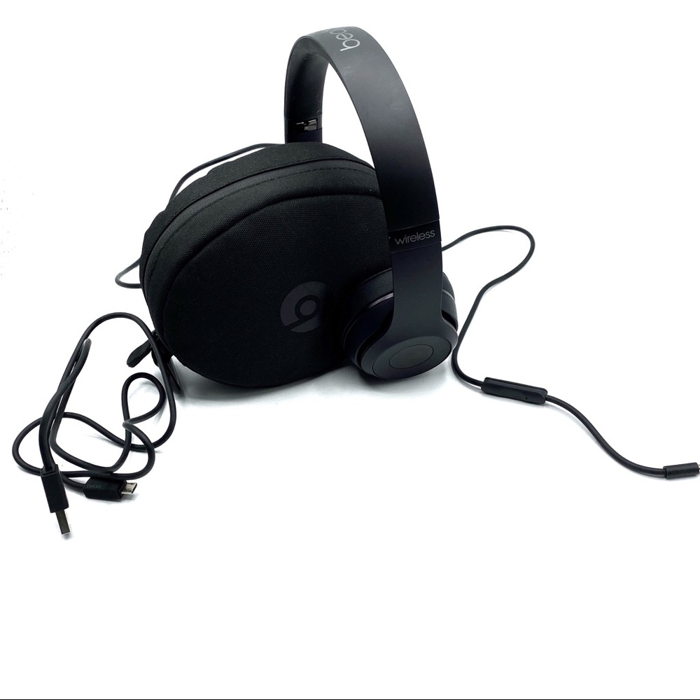 ❌SOLD❌Apple Beats Solo 3 Wireless Headphones Dr - Picture 2 of 8
